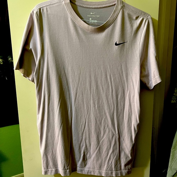 Nike Dri Fit tee - Picture 1 of 2